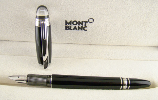 (image for) A MONT BLANC LACQUER FOUNTAIN PEN
